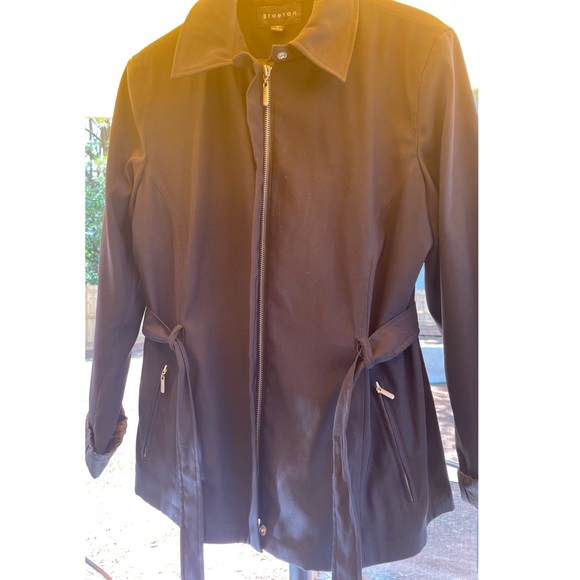 Breaton Jackets & Blazers - Breaton brand black Jacket, very classy jacket it can be paired with any outfit
